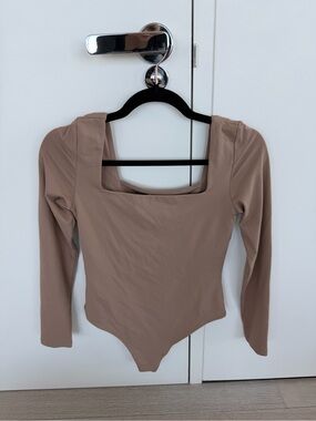 Babaton Long Sleeve Square Neck Bodysuit in Taupe